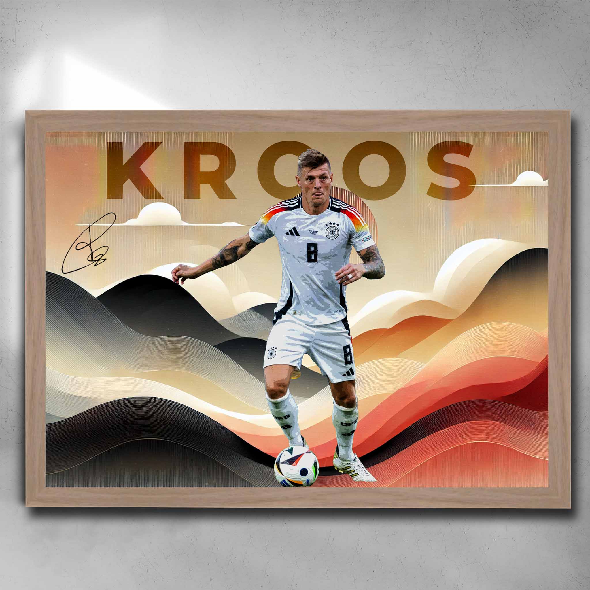 Toni Kroos Symphony Art in oak frame – premium football wall art for fans.